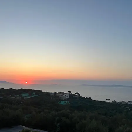 Blu Vesuvius Nocleg ze śniadaniem 4*