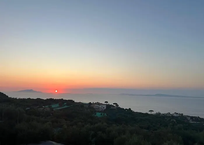 Blu Vesuvius Oda ve Kahvaltı 4*